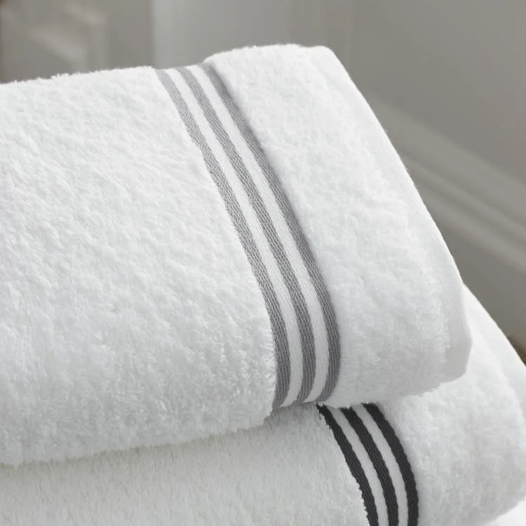 W jakiej temperaturze prać ręczniki: Kompleksowy poradnik