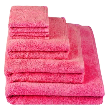 Ręcznik Designers Guild Loweswater Fuchsia