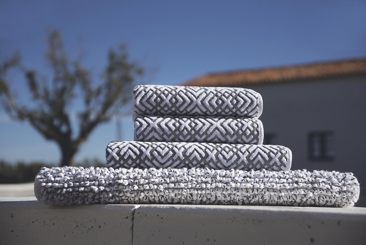 Dywanik łazienkowy Graccioza Grafico