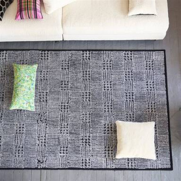 Dywan ręcznie tkany Designers Guild Queluz Noir