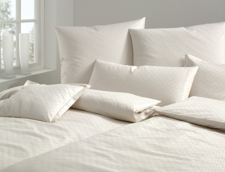 Poszewka satynowa Elegante Cronos Cream