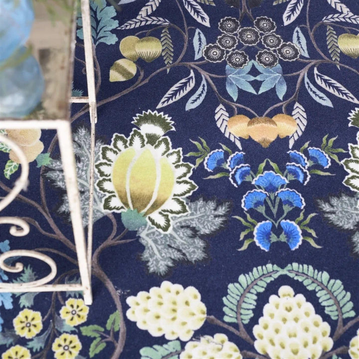 Dywan ręcznie tkany Designers Guild Brocart Decoratif Indigo