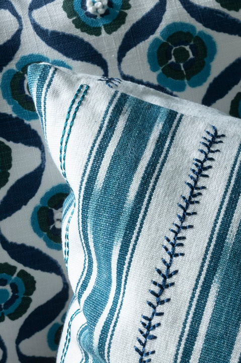 Poduszka dekoracyjna William Yeoward Iluka Peacock