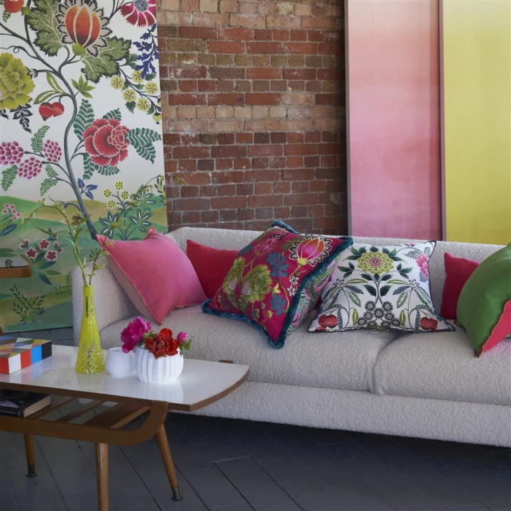 Poduszka dekoracyjna Designers Guild Brocart Decoratif Fuchsia 