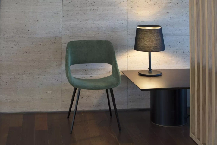 Lampa stołowa Faro Barcelona Savoy czarna