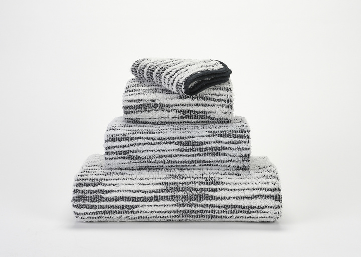 Ręcznik Abyss & Habidecor Cozi Black