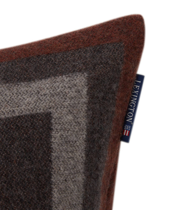 Poszewka dekoracyjna Lexington Graphic Dark Grey