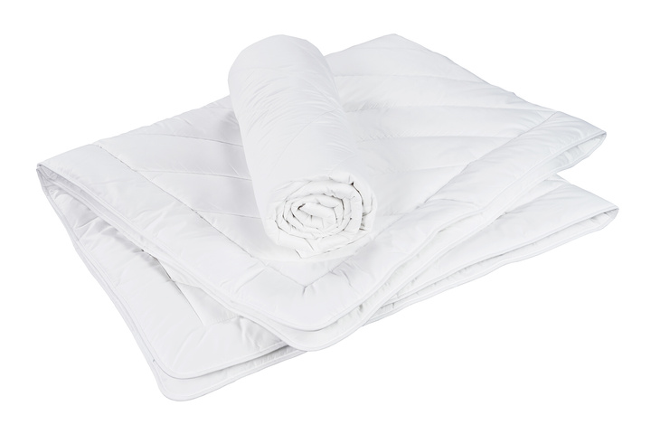 Kołdra z wełny alpaki Dauny Avenches Całoroczna Lekka (100% wełna alpaki, 100% satyna bawełniana)