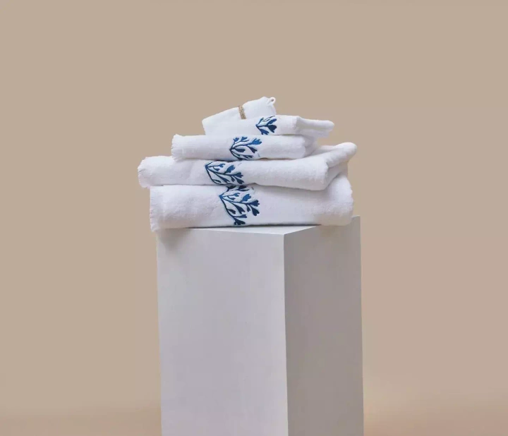 Ręcznik Sylvie Thiriez Contre courants eau blanc