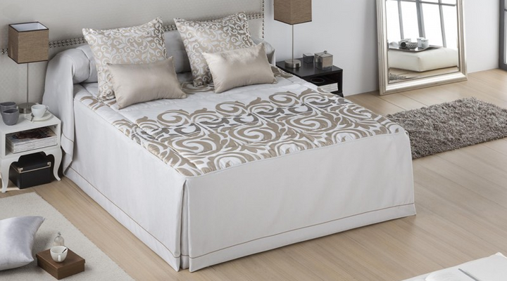 Narzuta żakardowa JVR Tejidos Bologna Gold