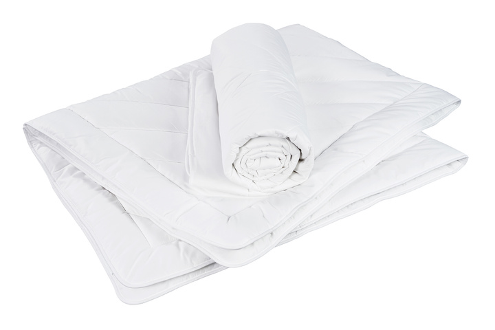 Kołdra z wełny alpaki Dauny Avenches Całoroczna Lekka (100% wełna alpaki, 100% satyna bawełniana)