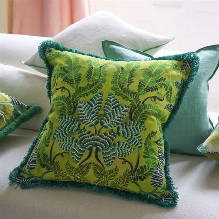 Poduszka dekoracyjna Designers Guild Brocart Decoratif Embroidered Lime