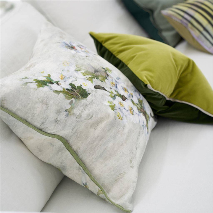 Poduszka dekoracyjna Designers Guild Fleur D'Assam Platinum