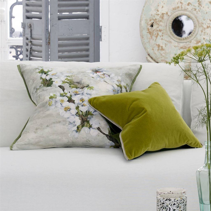 Poduszka dekoracyjna Designers Guild Fleur D'Assam Platinum