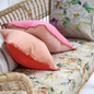 Poduszka dekoracyjna Designers Guild Brera Lino Hibiscus & Peach