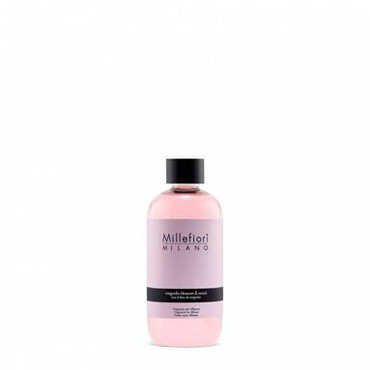 Uzupełniacz do pałeczek 250 ml Millefiori Milano Magnolia Blossom & Wood