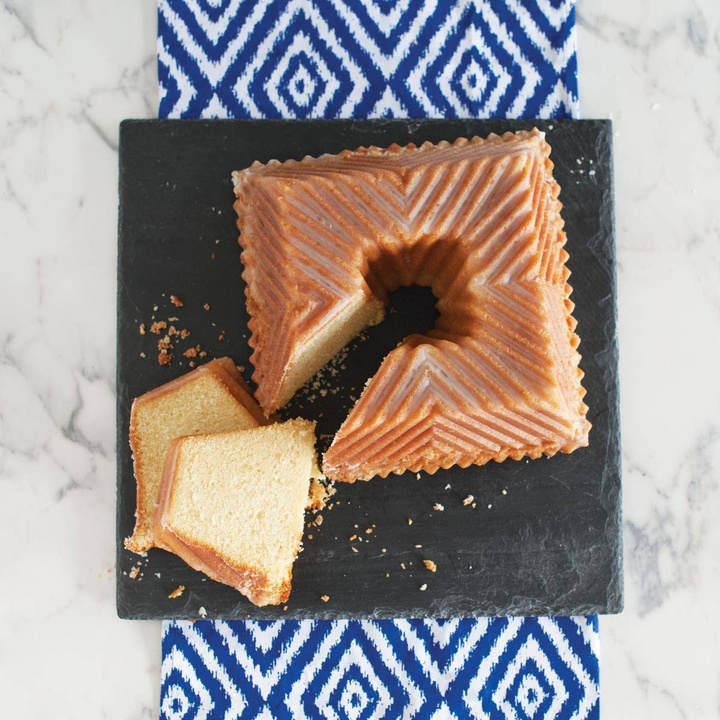 Forma do babki Nordic Ware Squared Gold