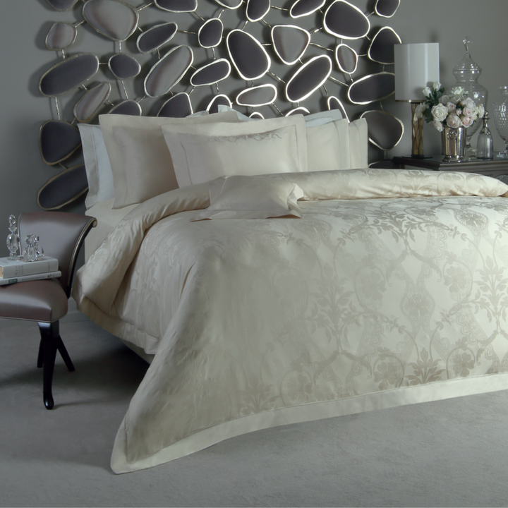 Prześcieradło satynowe bez ściągacza Valeron Baroque Ostatnie Sztuki