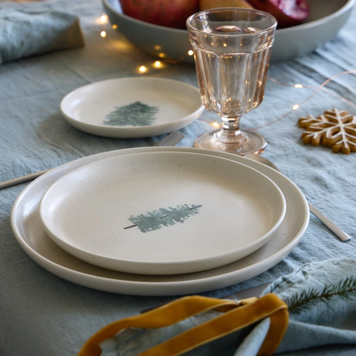 Zestaw talerzy Costa Nova Pacifica Christmas Tree Beige 22 cm