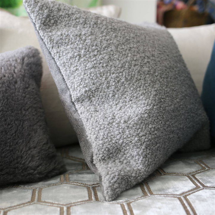 Poduszka dekoracyjna Designers Guild Mousson Graphite
