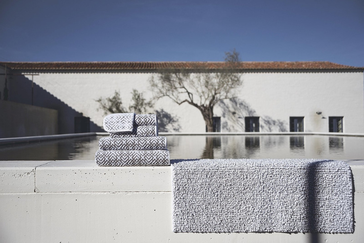 Dywanik łazienkowy Graccioza Grafico