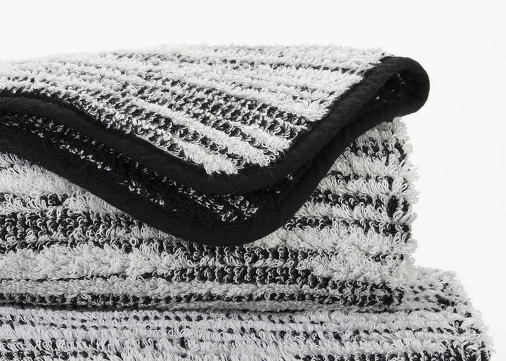 Ręcznik Abyss & Habidecor Cozi Black