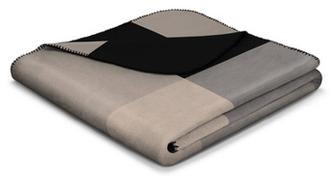 Koc Biederlack Alp Square