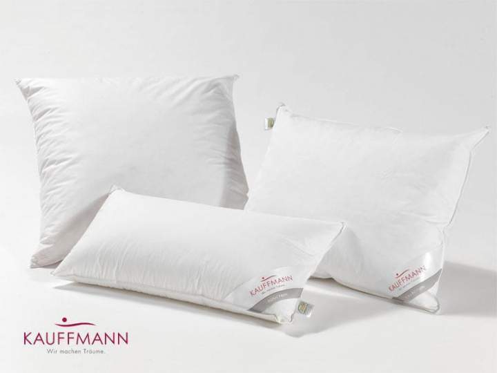 Poduszka puchowa Kauffmann De Luxe 3C średnio twarda (90% puch, 100% tkanina bawełniana)