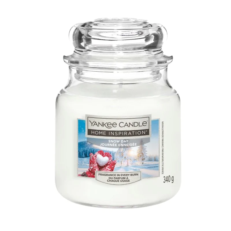 Świeca zapachowa Yankee Candle Snow day średnia