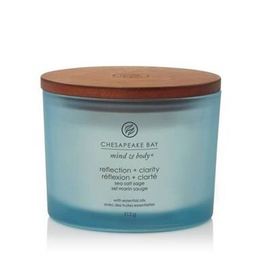 Świeca zapachowa Chesapeake Bay Candles Reflection + Clarity Sea Salt Sage trzy knoty