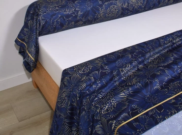 Prześcieradło satynowe bez ściągacza Blanc Des Vosges Elixir Niebieskie